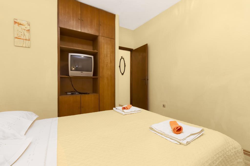 Apartment Neven 로고즈니차 객실 사진